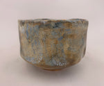 Cuenco chawan ocre con zonas gris azuladas de Philippe Dubuc, otra cara.