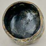 Ciotola chawan crema, marrone e verde azzurro di Philippe Dubuc, vista dell’interno e del bordo.