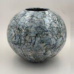 Vase — Blaugrau mit dunklem Liniennetz — Gesamtansicht, 1.