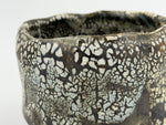 Chawan nero bruno con isole crema — Dettaglio dello smalto, 6.