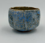 Chawan blu con reticolo ocra — Veduta completa, 1.
