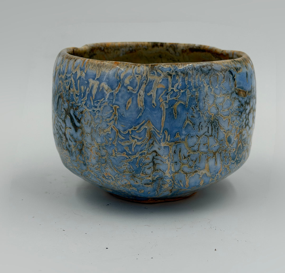 Chawan blu con reticolo ocra — Veduta completa, 1.