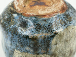 Chawan crema e blu con bordo ondulato — Veduta del fondo, 7.