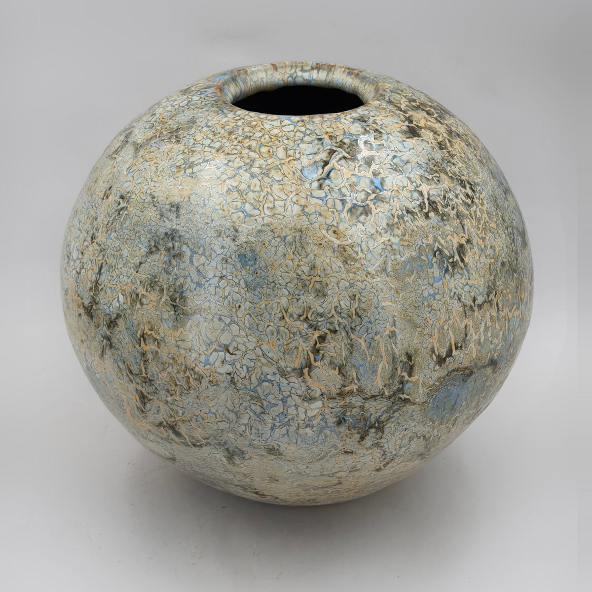 Vase — cream, grey and ochre — Full view, 3.