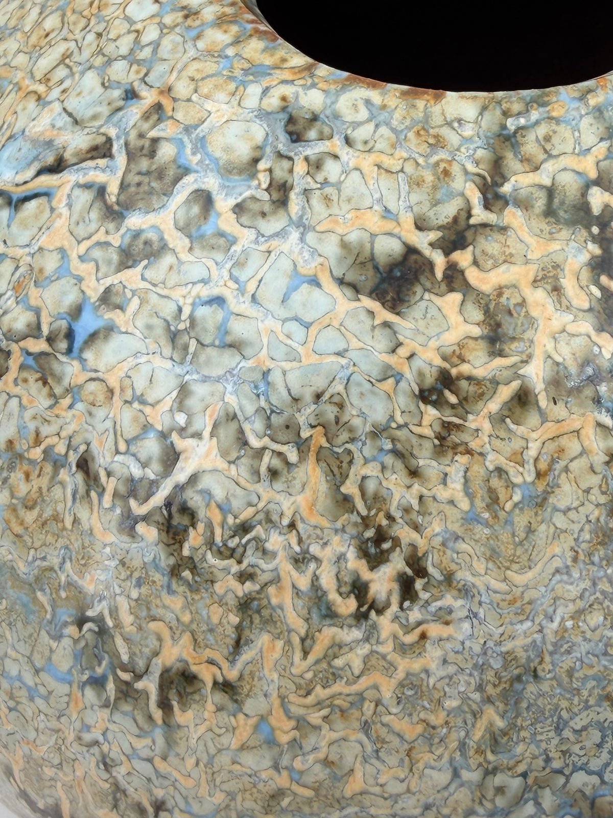 Vase — cream, grey and ochre — Detail of the glaze, 6.