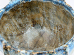 Gerippte Schale — Blau mit cremefarbenen Akzenten — Detail der Glasur, 10.